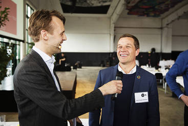 Jonas Folkekirkensnoedhjaelpstagis13 736Px